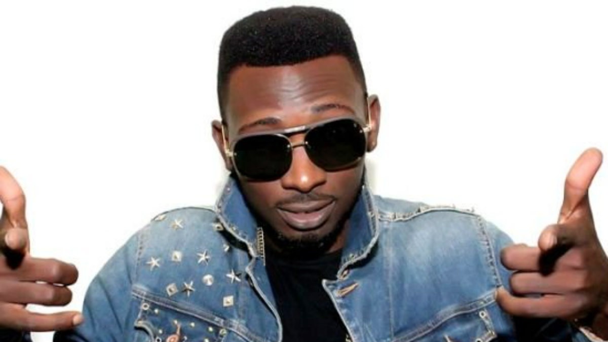 Video of May D performing in Lagos streets stirs online reactions